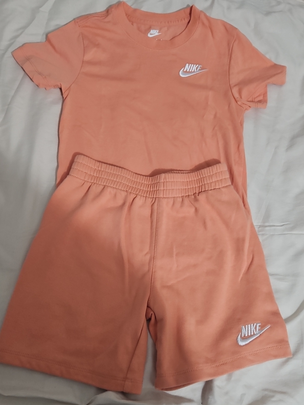Nike Kids Peach Crewneck Tee & Elastic Waist Shorts Set - Peach Size 7